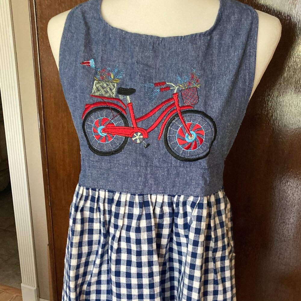 Adorable Sur la Table Apron ~